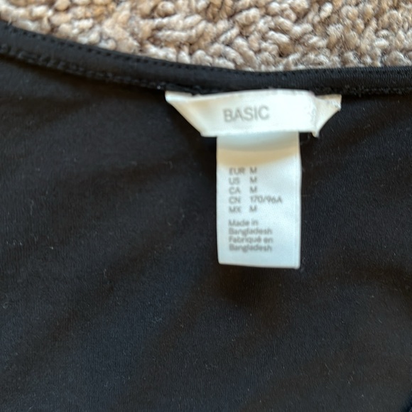 H&M dress - Picture 2 of 2